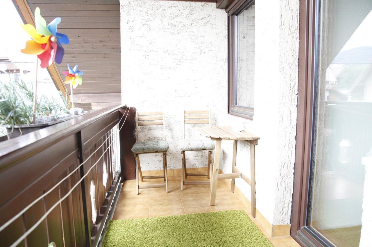 Family Apartment On Repecnik Farm In Gorje, Bled Zgornje Gorje Extérieur photo